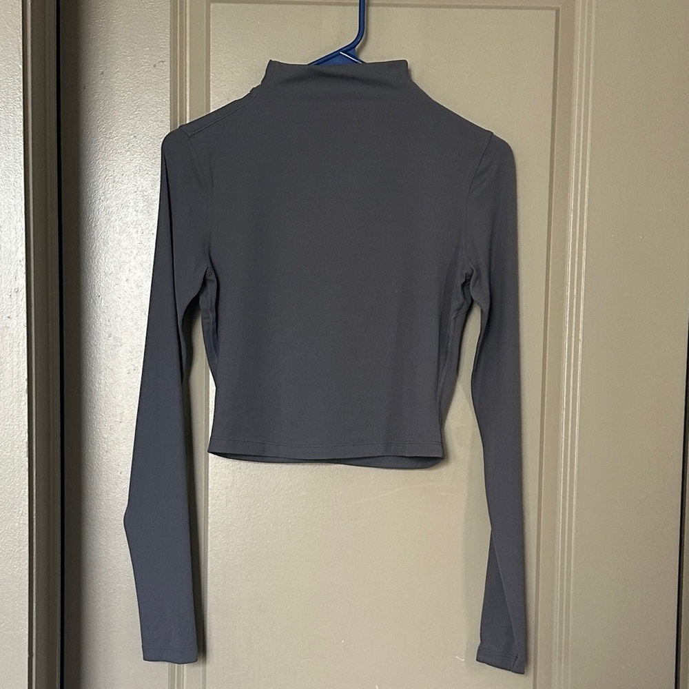 lululemon athletica Charcoal Long Sleeve Top